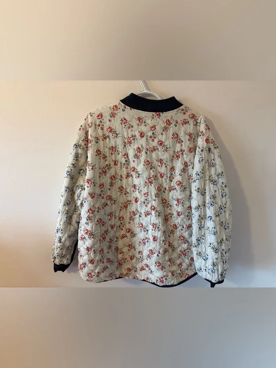 THE GREAT. THE REVERSIBLE QUILTED BOMBER - ROSE PATCHWORK Large - Picture 6 of 12